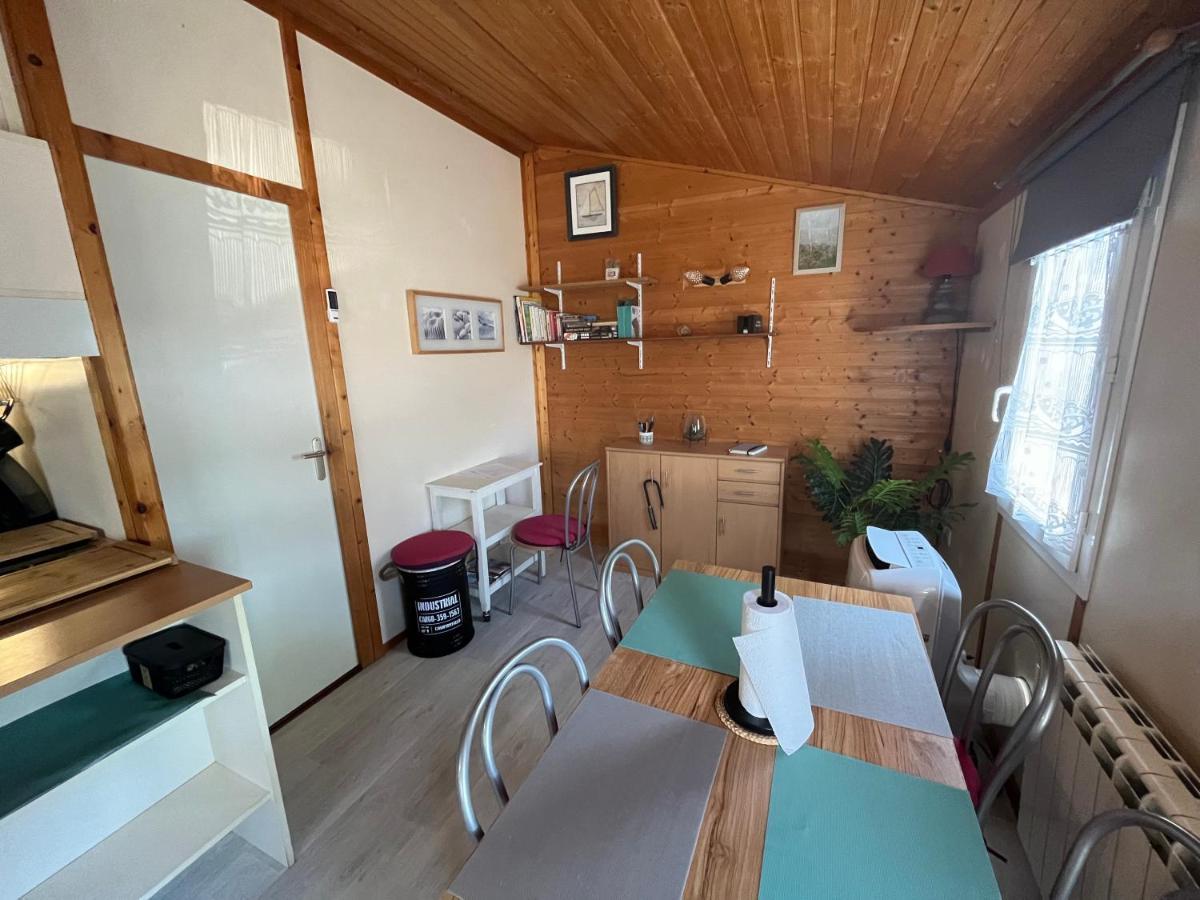 Chalet Agreable En Bord En De Mer. Le Port-des-Barques Exteriér fotografie